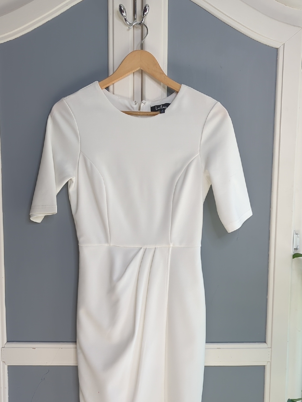 Lulu's White Midi Sheath Dress with Short Sleeves Small Perfect For‎ Wedding